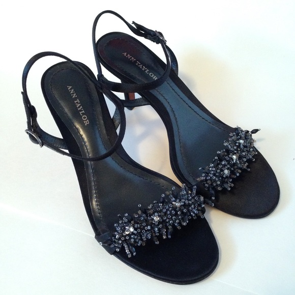 Ann Taylor Satin Heels - Picture 3 of 7